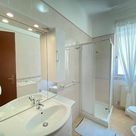 Apartment Elegant House Lido